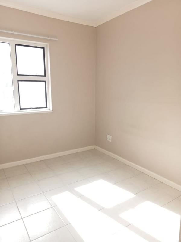 To Let 1 Bedroom Property for Rent in Maitland Western Cape